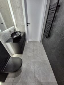 Modernes Gäste - WC mit stilvollem LED Beleuchtung – MK Innenausbau