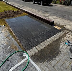 Terrasse Naturstein in Düsseldorf -Terrassengestaltung von MK