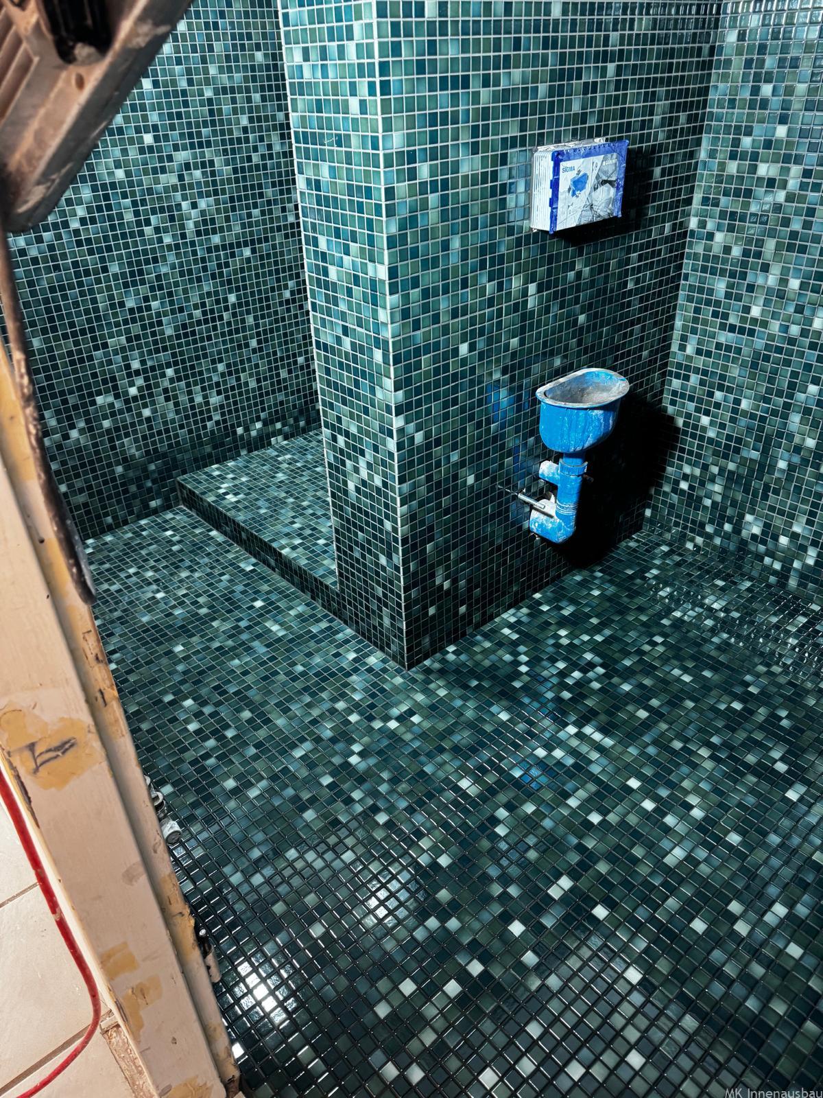 Mosaikfliesen im Badezimmer fachgerecht verlegt