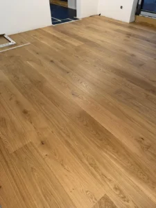 Professionelle Parkett Verklebung – MK Innenausbau