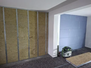 Schallschutzwand aus Trockenbau mit Dämmung