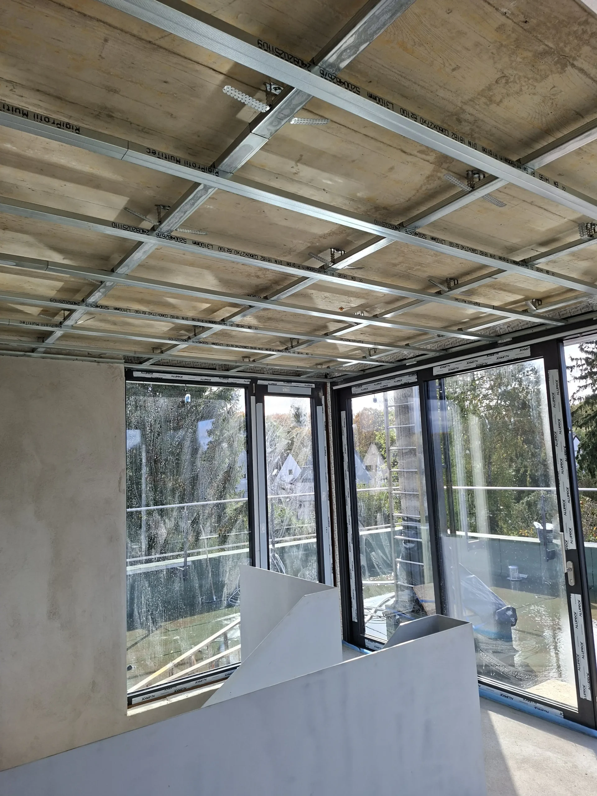 Trockenbau Decke im Innenausbau in Neuss