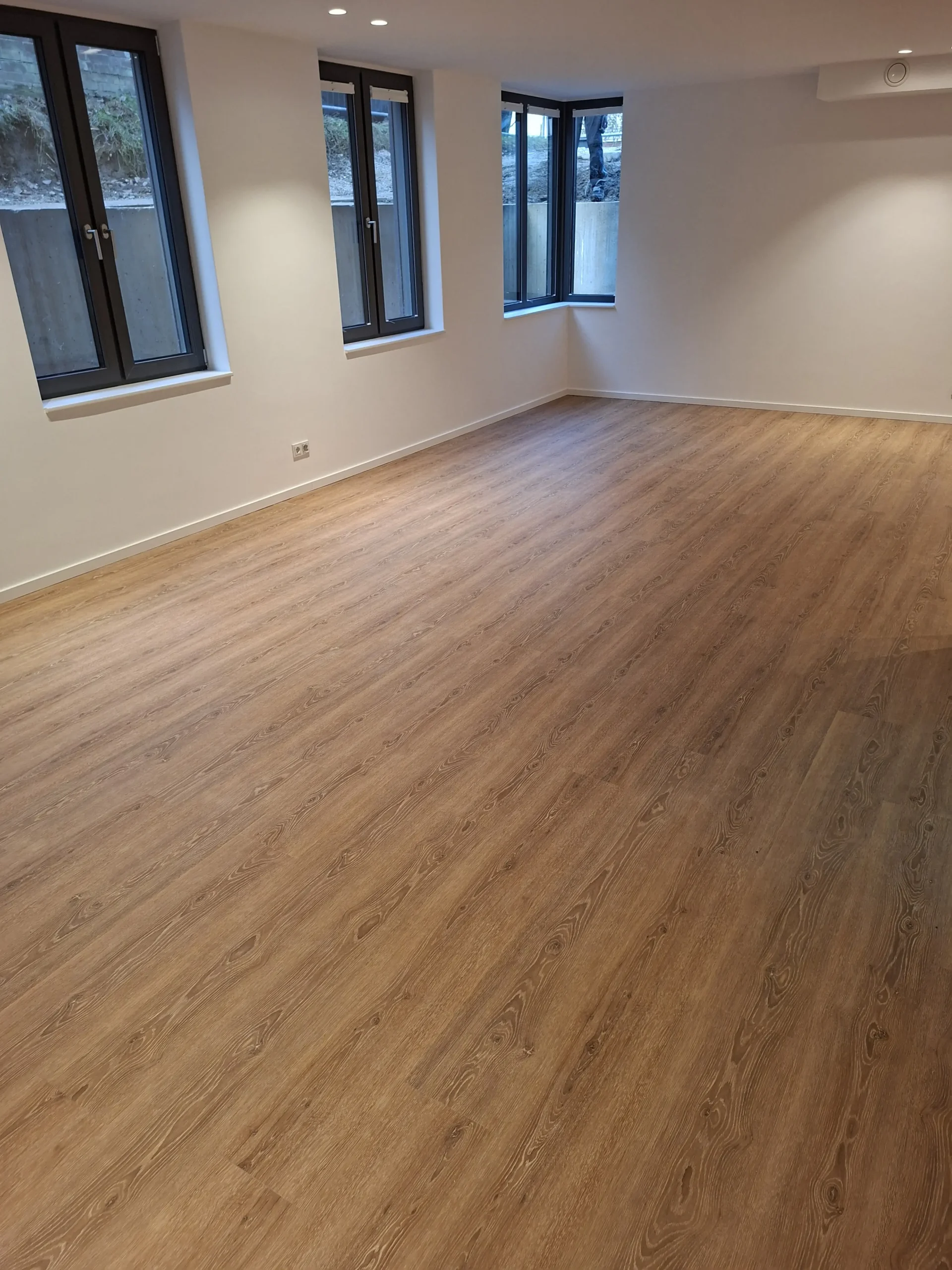 Verlegung von Vinylboden durch Fachbetrieb