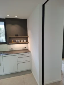 Maßgefertigte Lofttür im modernen Design